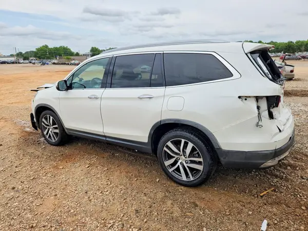 5FNYF5H99JB013558 2018 HONDA PILOT - Image 2
