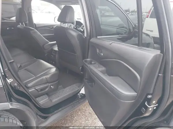 5FNYF5H99JB017044 2018 HONDA PILOT - Image 8