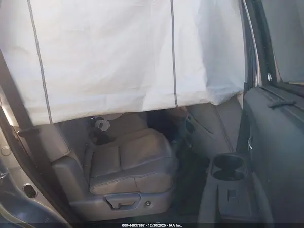 5FNYF5H9XHB004250 2017 HONDA PILOT - Image 8