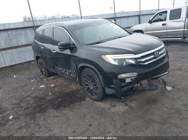 5FNYF5H9XHB014096 2017 HONDA PILOT - Image 1