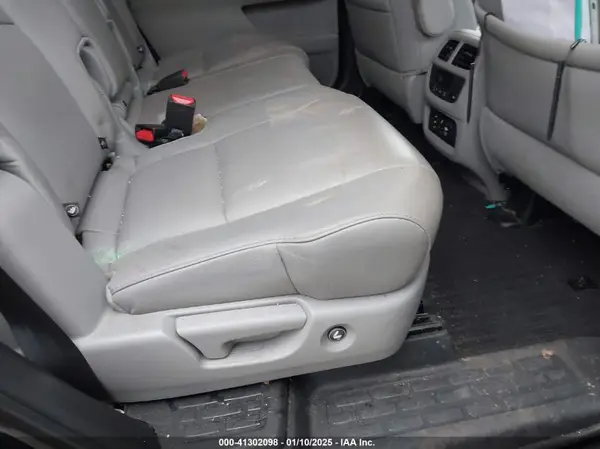 5FNYF5H9XHB031982 2017 HONDA PILOT - Image 8