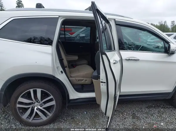 5FNYF6H00GB064009 2016 HONDA PILOT - Image 8