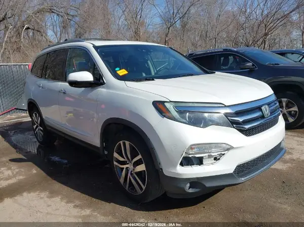 5FNYF6H00GB103651 2016 HONDA PILOT - Image 1