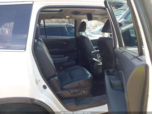 5FNYF6H00GB103651 2016 HONDA PILOT - Image 8