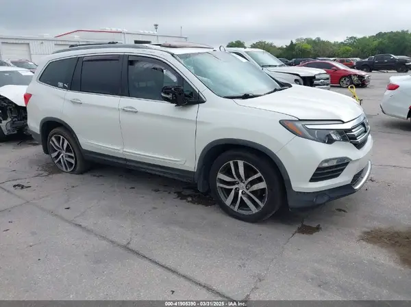 5FNYF6H00GB104329 2016 HONDA PILOT - Image 1