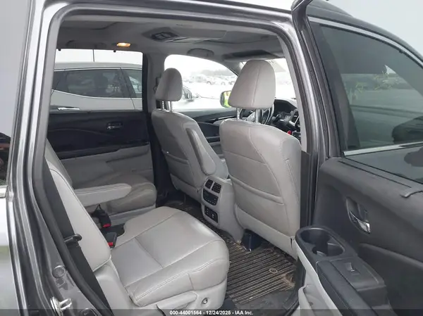 5FNYF6H00GB128355 2016 HONDA PILOT - Image 8