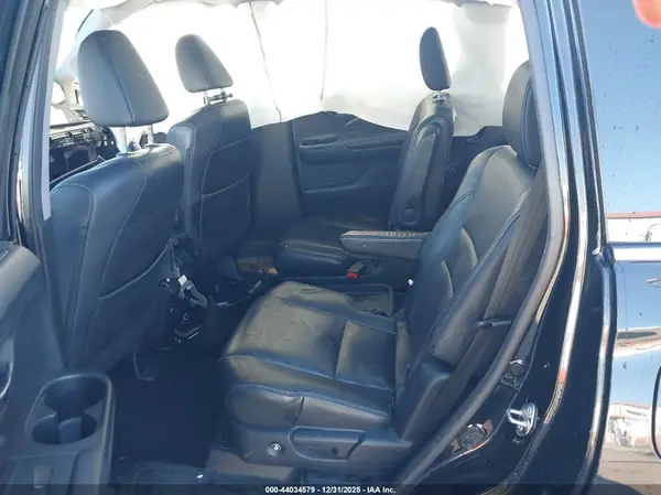 5FNYF6H00HB007214 2017 HONDA PILOT - Image 8