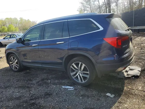 5FNYF6H00HB029861 2017 HONDA PILOT - Image 2