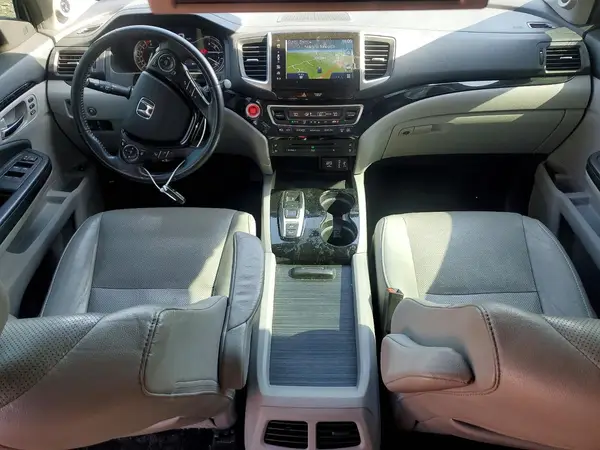5FNYF6H00HB029861 2017 HONDA PILOT - Image 8