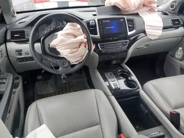 5FNYF6H00HB040813 2017 HONDA PILOT - Image 8