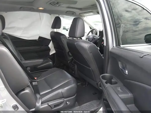5FNYF6H00HB047261 2017 HONDA PILOT - Image 8