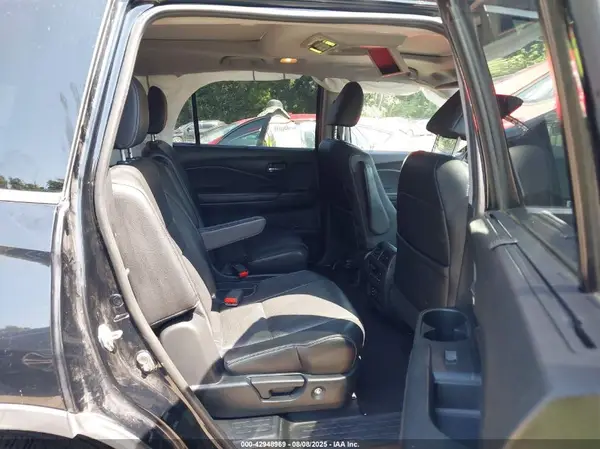5FNYF6H00HB048829 2017 HONDA PILOT - Image 8