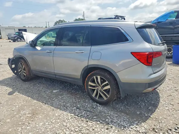 5FNYF6H00HB049138 2017 HONDA PILOT - Image 2