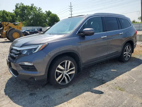 5FNYF6H00HB054596 2017 HONDA PILOT - Image 1