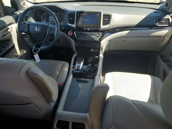 5FNYF6H00HB062021 2017 HONDA PILOT - Image 8