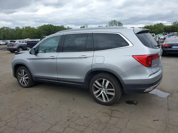 5FNYF6H00HB070829 2017 HONDA PILOT - Image 2