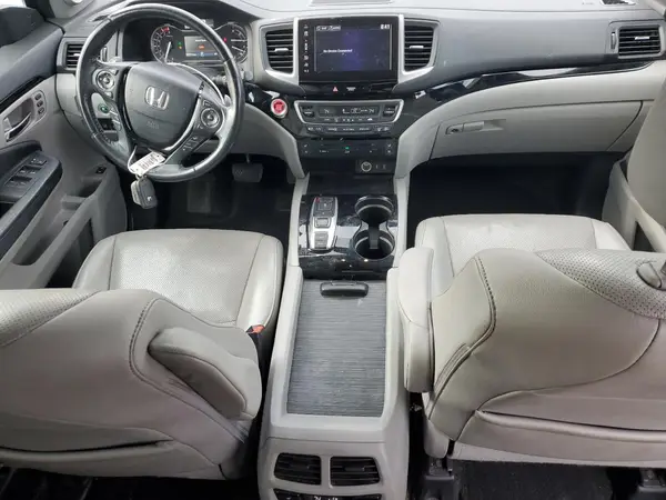 5FNYF6H00HB098226 2017 HONDA PILOT - Image 8