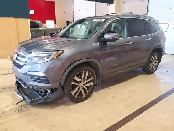 5FNYF6H00HB104705 2017 HONDA PILOT - Image 1