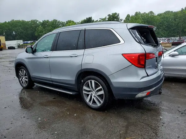 5FNYF6H00JB004903 2018 HONDA PILOT - Image 2