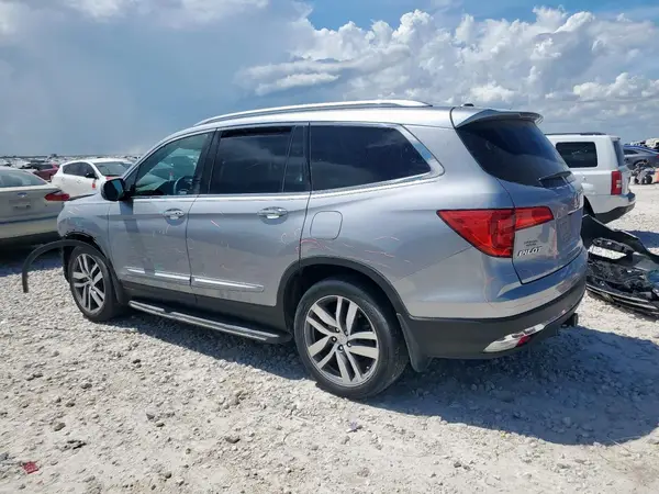 5FNYF6H00JB005517 2018 HONDA PILOT - Image 2