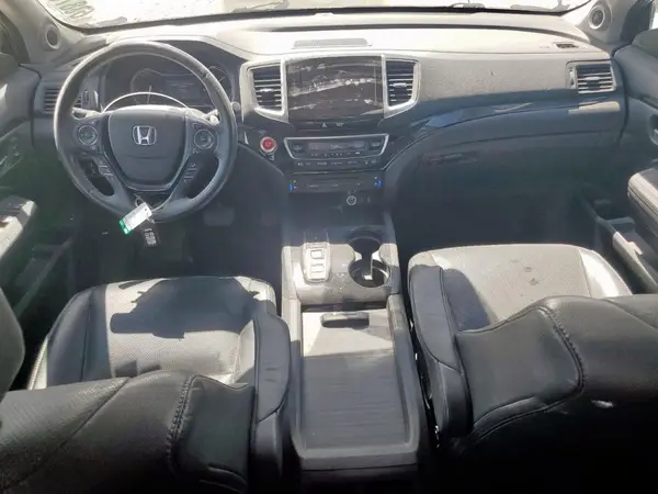 5FNYF6H00JB005517 2018 HONDA PILOT - Image 8