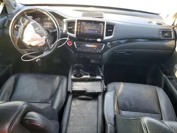 5FNYF6H00JB021104 2018 HONDA PILOT - Image 8
