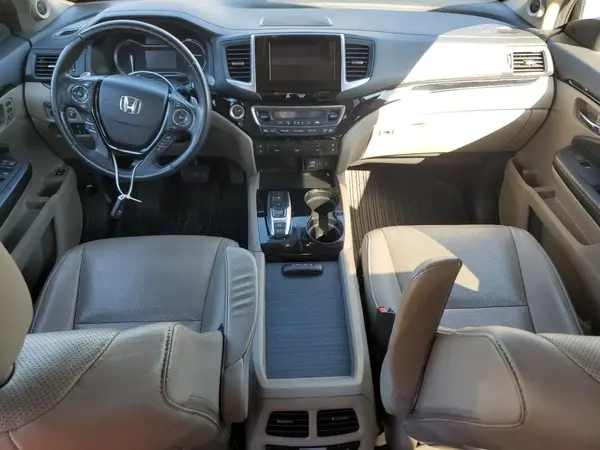 5FNYF6H00JB041613 2018 HONDA PILOT - Image 8