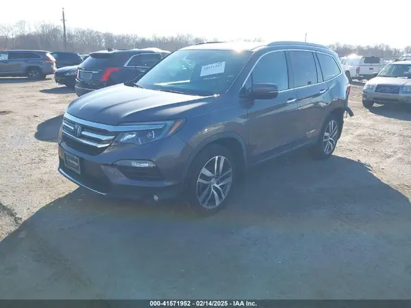 5FNYF6H00JB044074 2018 HONDA PILOT - Image 2