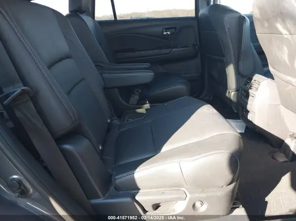 5FNYF6H00JB044074 2018 HONDA PILOT - Image 8