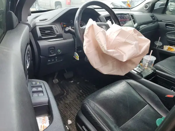 5FNYF6H00JB049629 2018 HONDA PILOT - Image 8