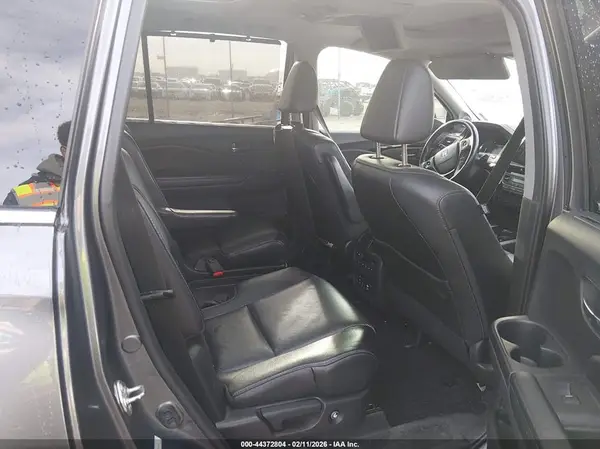 5FNYF6H01GB038664 2016 HONDA PILOT - Image 8