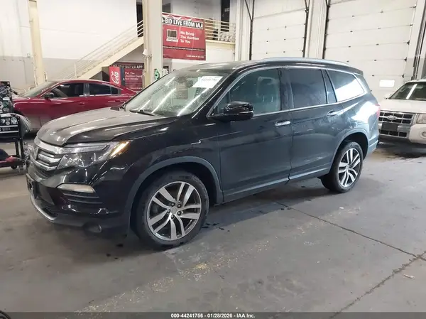 5FNYF6H01HB002894 2017 HONDA PILOT - Image 2