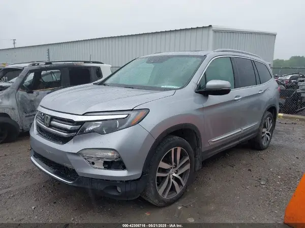 5FNYF6H01HB009294 2017 HONDA PILOT - Image 2