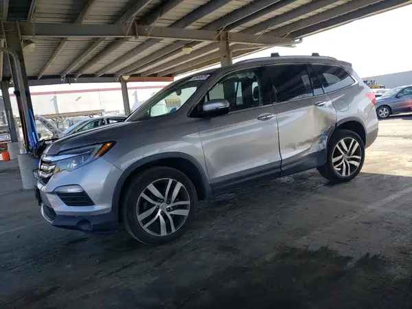5FNYF6H01HB009313 2017 HONDA PILOT - Image 1
