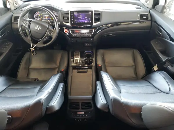 5FNYF6H01HB009313 2017 HONDA PILOT - Image 8