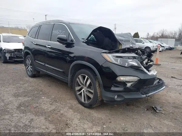 5FNYF6H01HB015094 2017 HONDA PILOT - Image 1