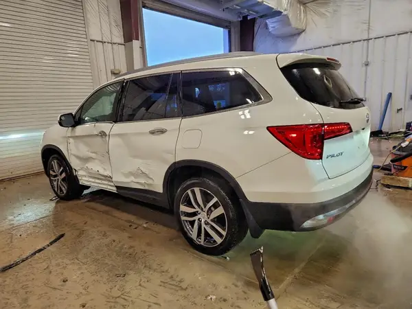 5FNYF6H01HB019369 2017 HONDA PILOT - Image 2