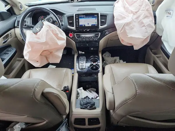 5FNYF6H01HB023969 2017 HONDA PILOT - Image 8