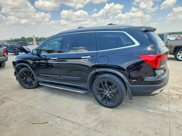 5FNYF6H01HB047642 2017 HONDA PILOT - Image 2