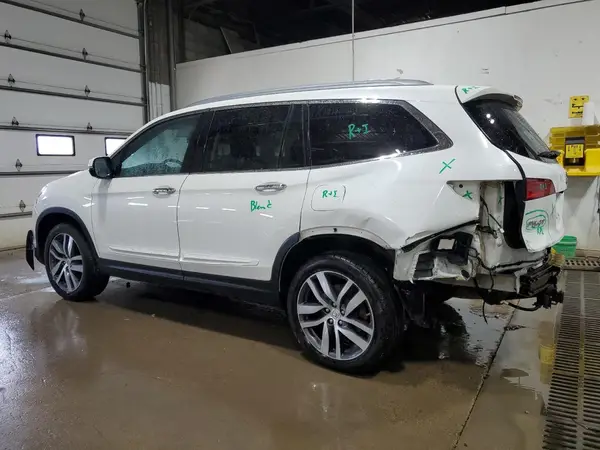 5FNYF6H01HB051299 2017 HONDA PILOT - Image 2