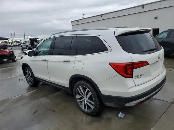 5FNYF6H01HB052095 2017 HONDA PILOT - Image 2
