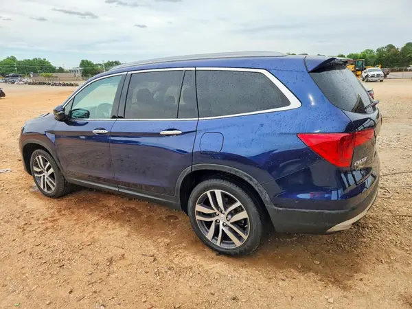 5FNYF6H01HB067258 2017 HONDA PILOT - Image 2