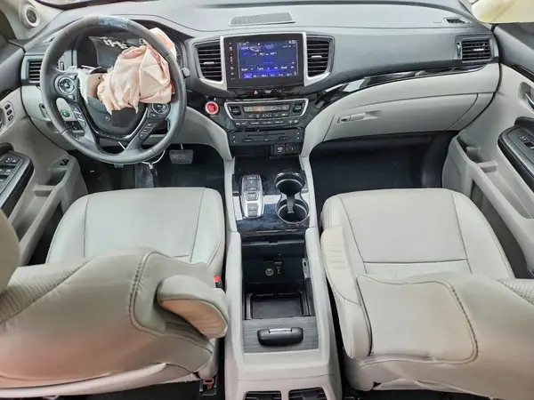 5FNYF6H01HB067258 2017 HONDA PILOT - Image 8