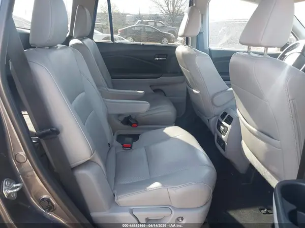 5FNYF6H01HB073321 2017 HONDA PILOT - Image 8