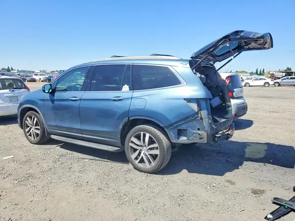 5FNYF6H01HB079863 2017 HONDA PILOT - Image 2