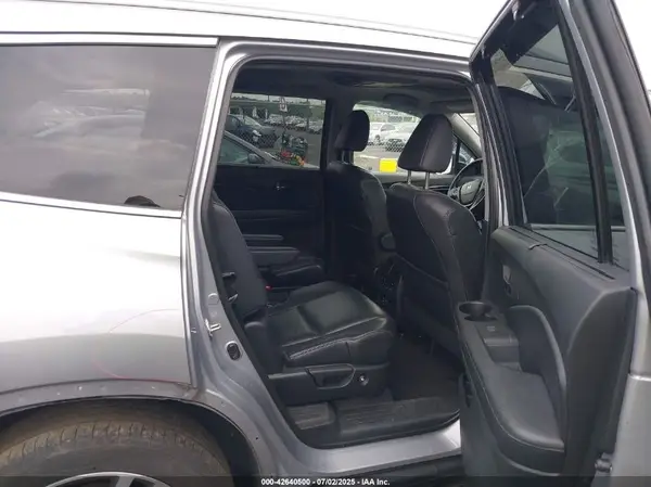 5FNYF6H01HB087204 2017 HONDA PILOT - Image 8