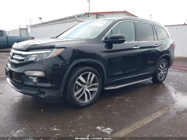 5FNYF6H01HB088286 2017 HONDA PILOT - Image 2