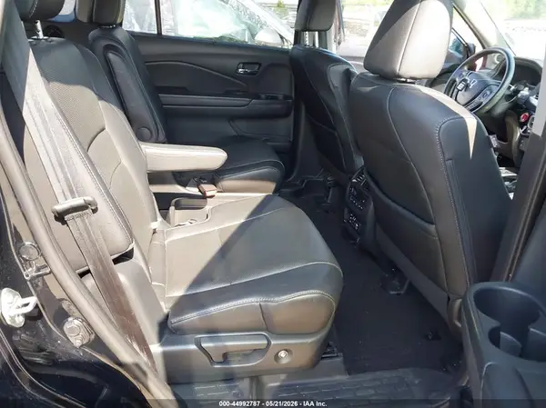 5FNYF6H01HB089244 2017 HONDA PILOT - Image 8