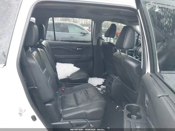 5FNYF6H01HB098932 2017 HONDA PILOT - Image 8