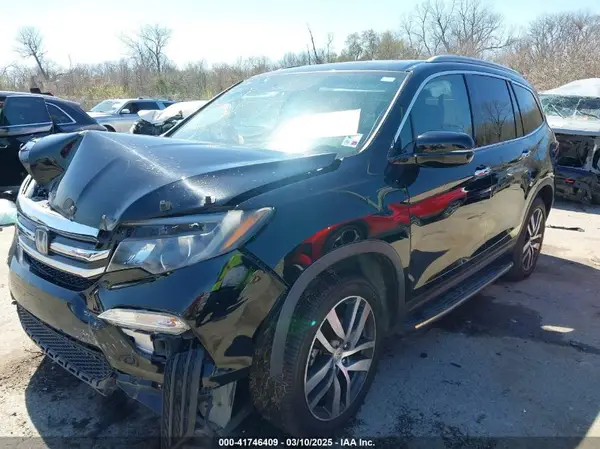 5FNYF6H01HB100274 2017 HONDA PILOT - Image 2
